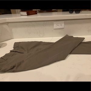 Banana Republic Martin fit pants size 2 (short)